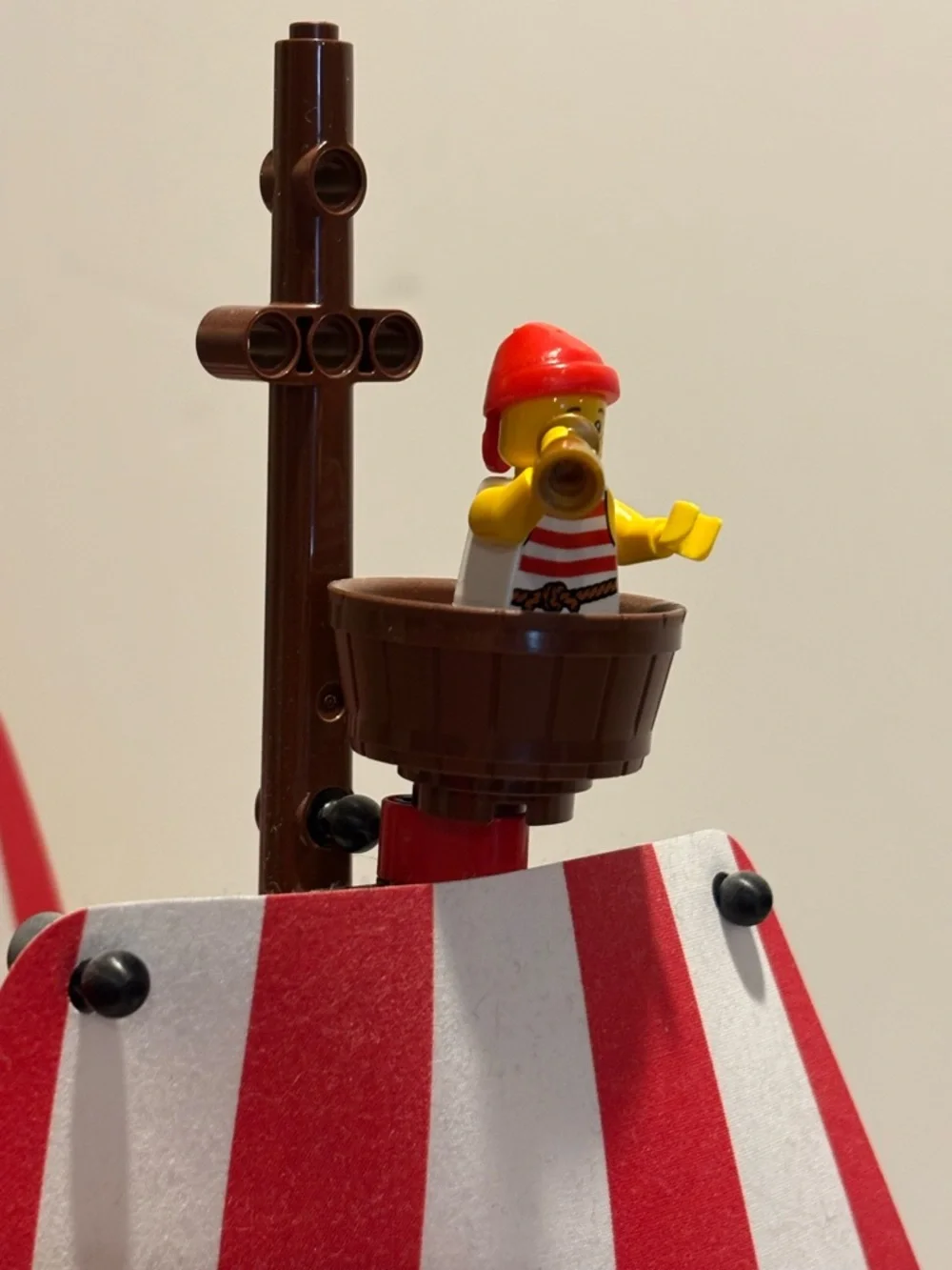 LEGO #70413 The Brick Bounty - Picture 6 of 16